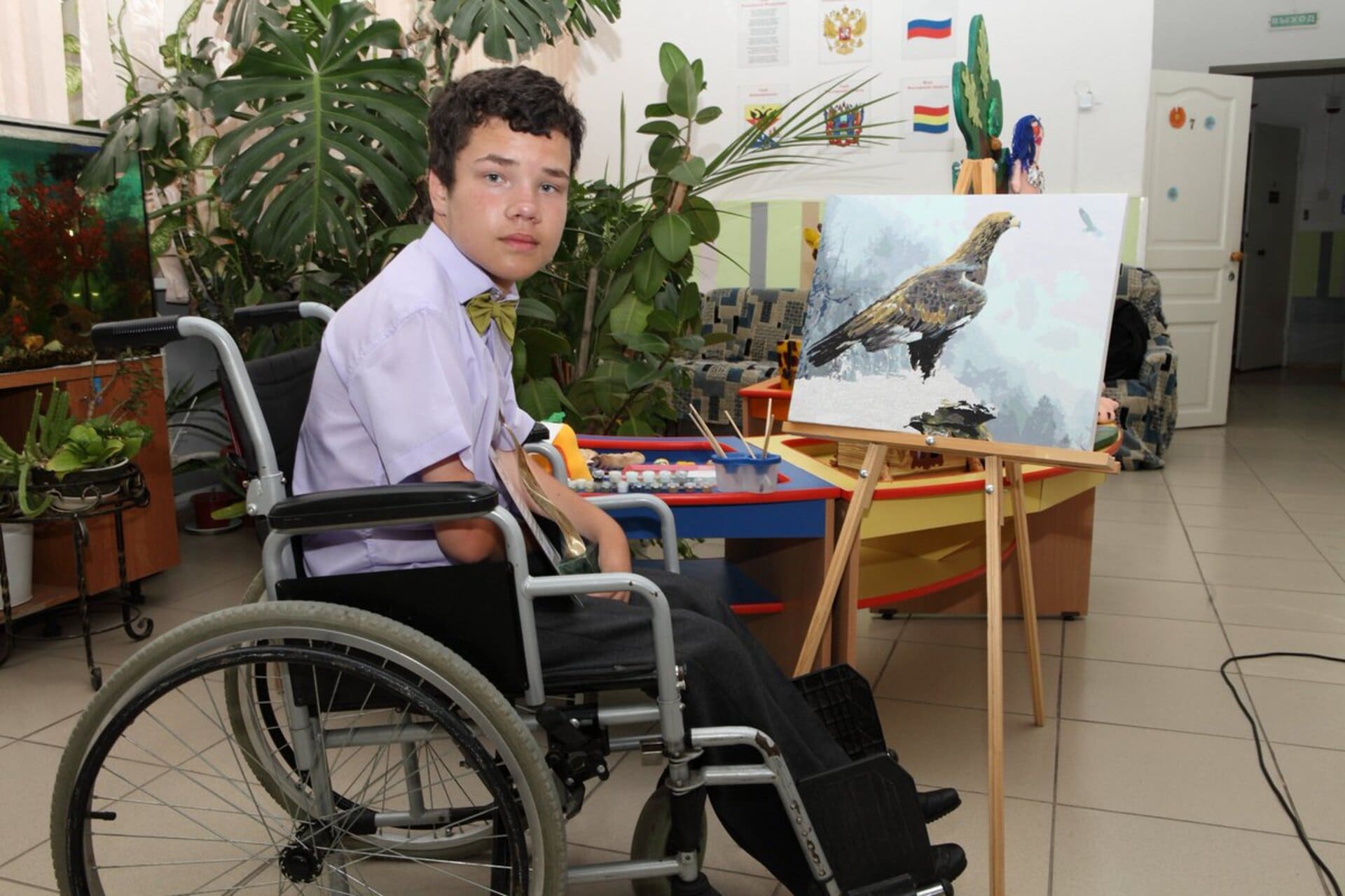 Инвалид детства до 23 лет. Дети инвалиды. Художники с ограниченными возможностями. Художники инвалиды. Талантливые люди с ограниченными возможностями.